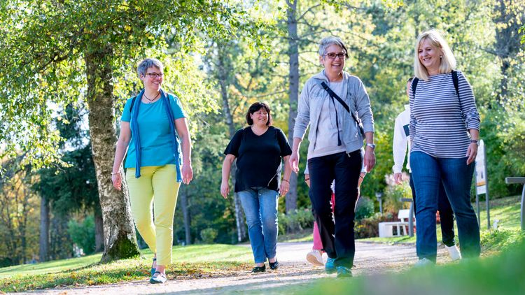 Heilklima: Spaziergang im Park
